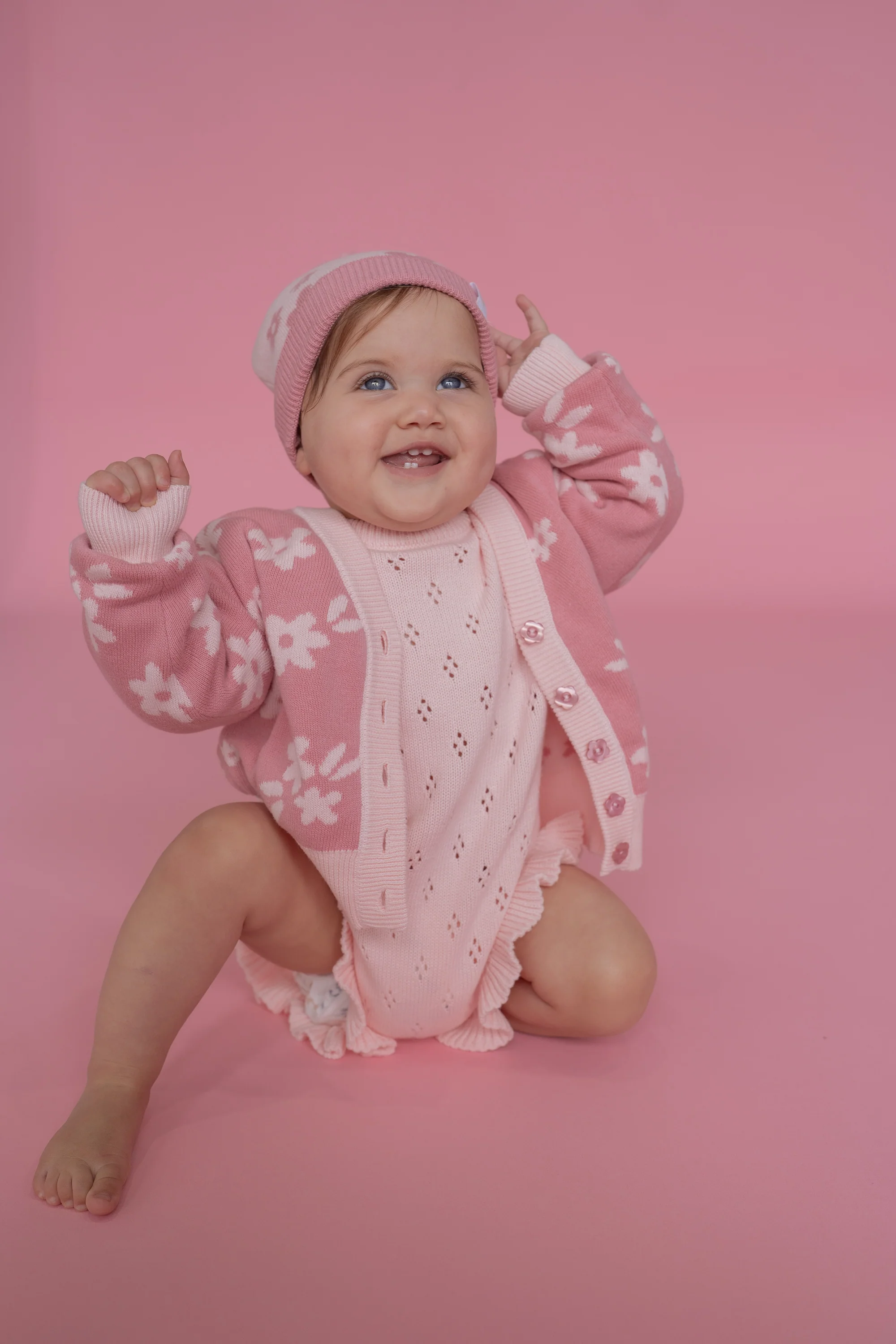 Knitted Cardigan | Daisy Floral Strawberry - Image 5