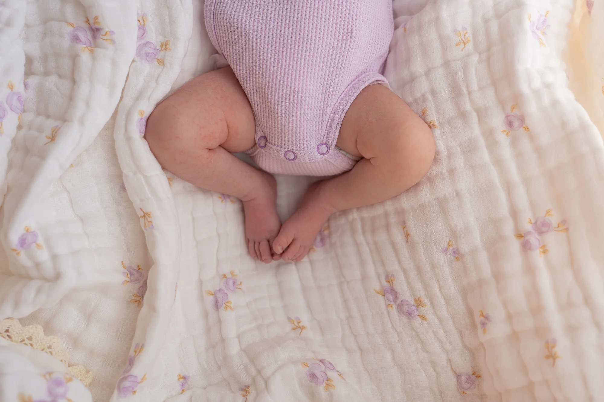 Gauze Lace Blanket | Lilac Floral - Image 8