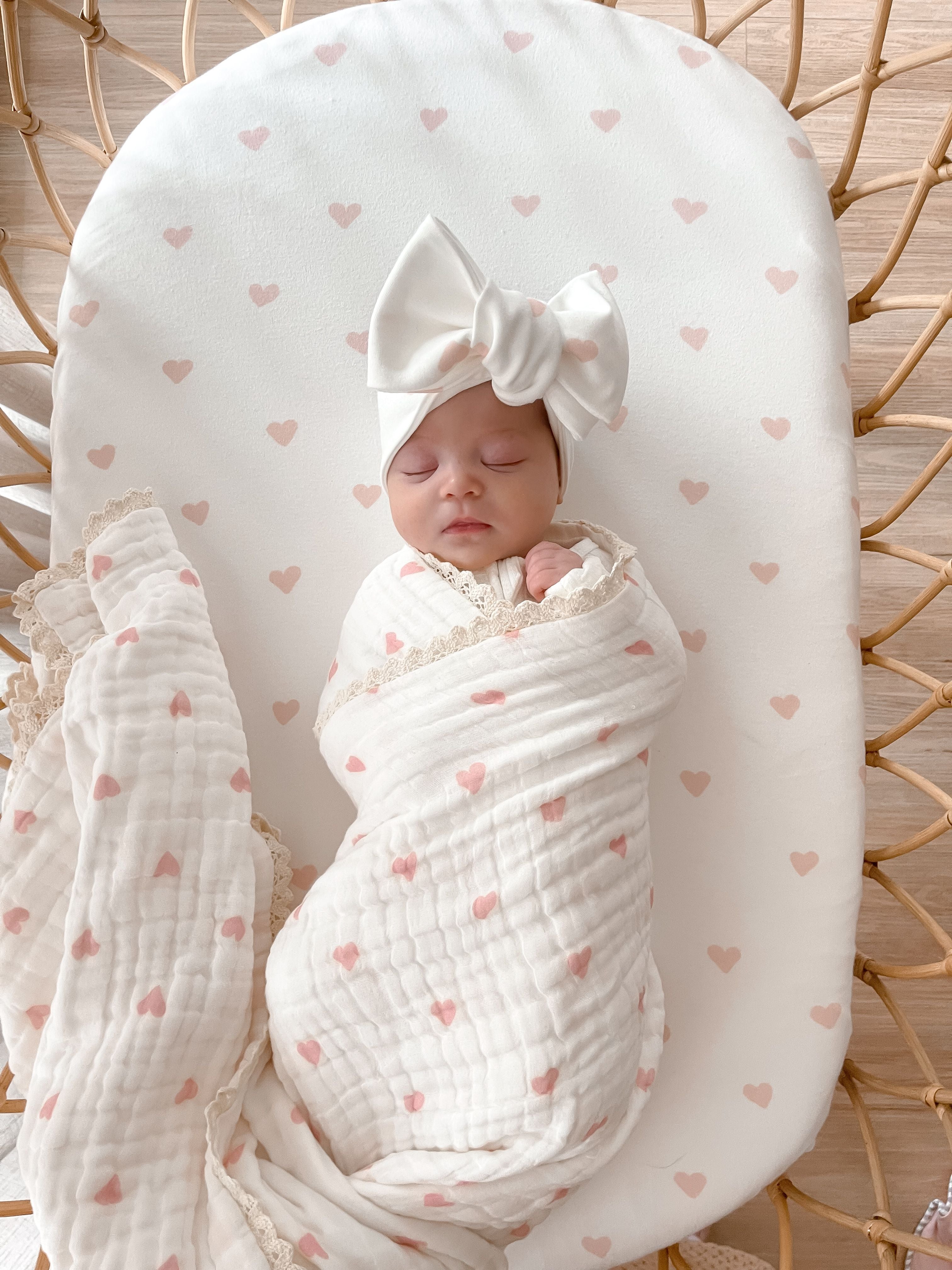 Gauze Lace Blanket | Pink Hearts - Image 6