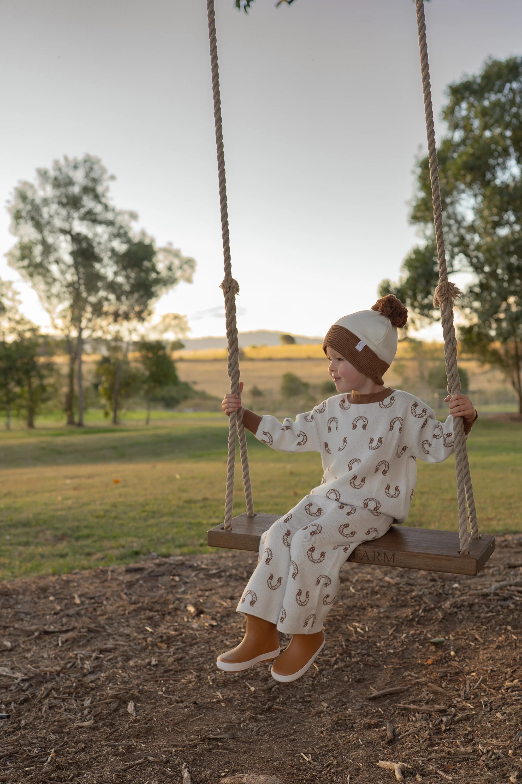 Knit Set | Western Horse Shoe - Image 9