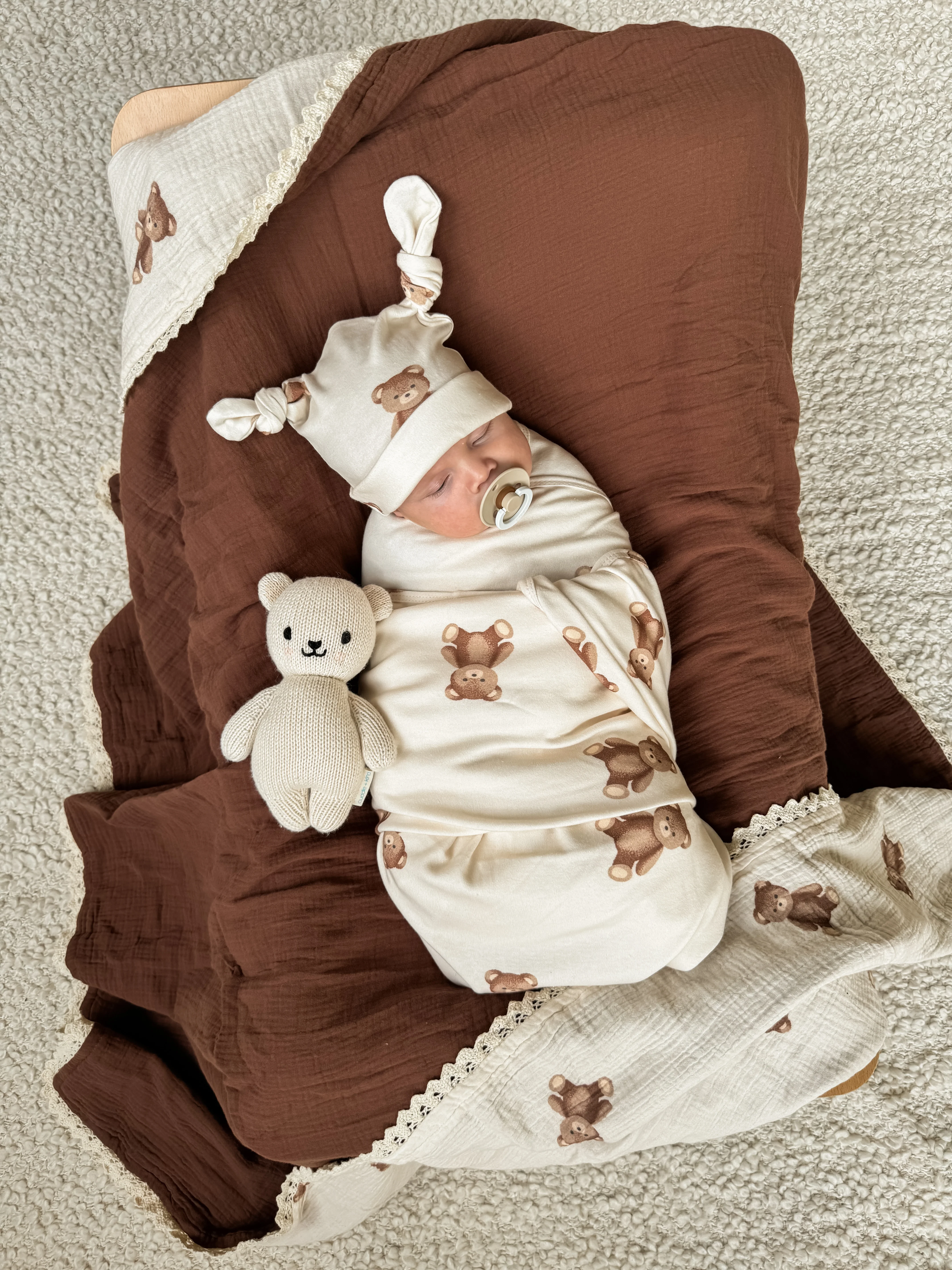 Muslin Crinkle Organic Lace Blanket | Teddies & Chocolate - Image 4