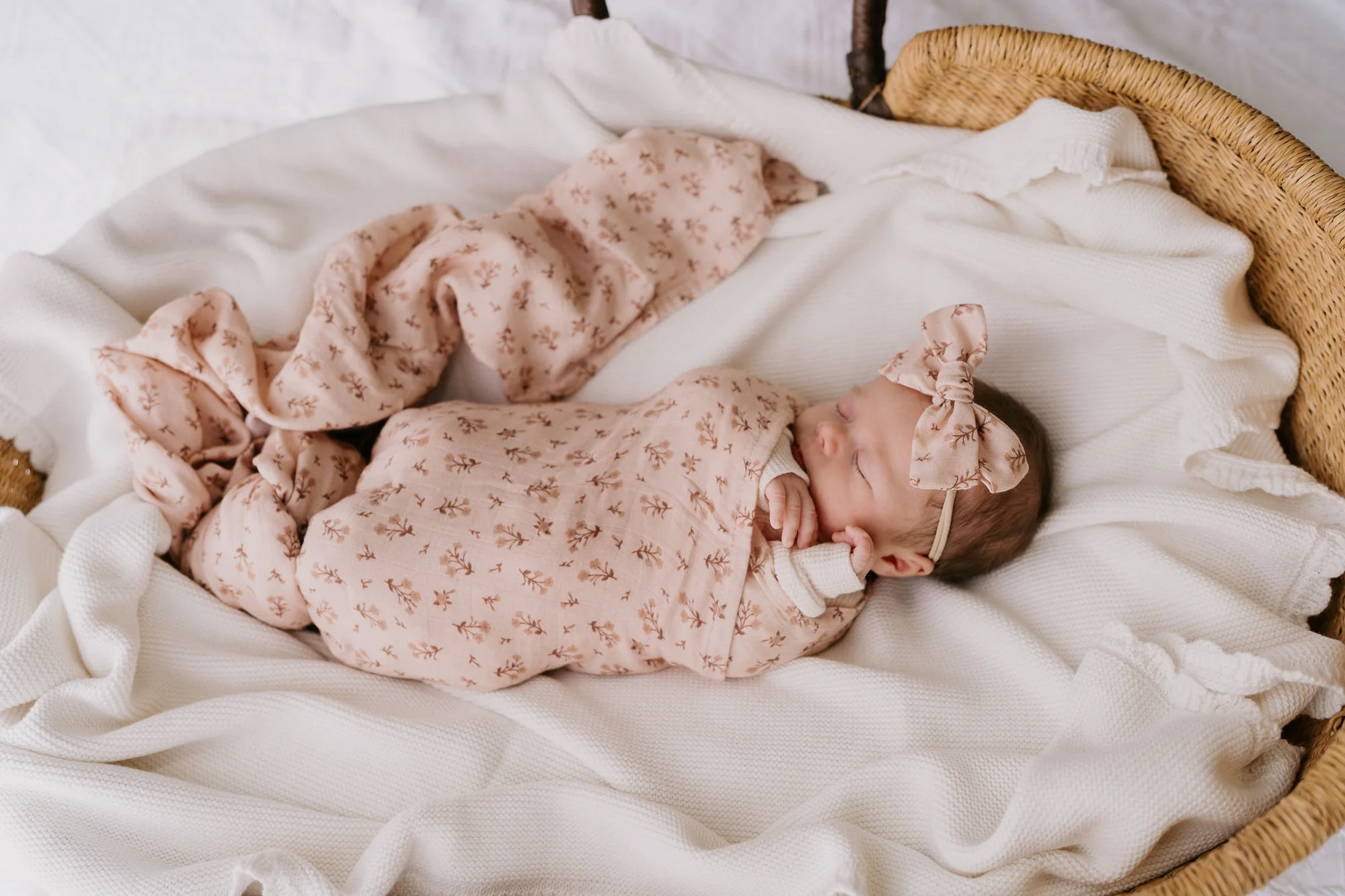 Muslin Swaddle | Paisley Coffee - Image 3